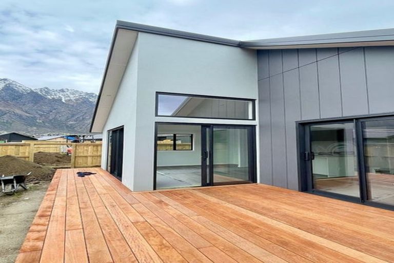 Photo of property in 45 Woolshed Road, Jacks Point, Queenstown, 9371