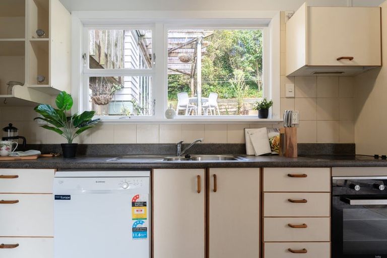 Photo of property in 1 Broderick Crescent, Johnsonville, Wellington, 6037