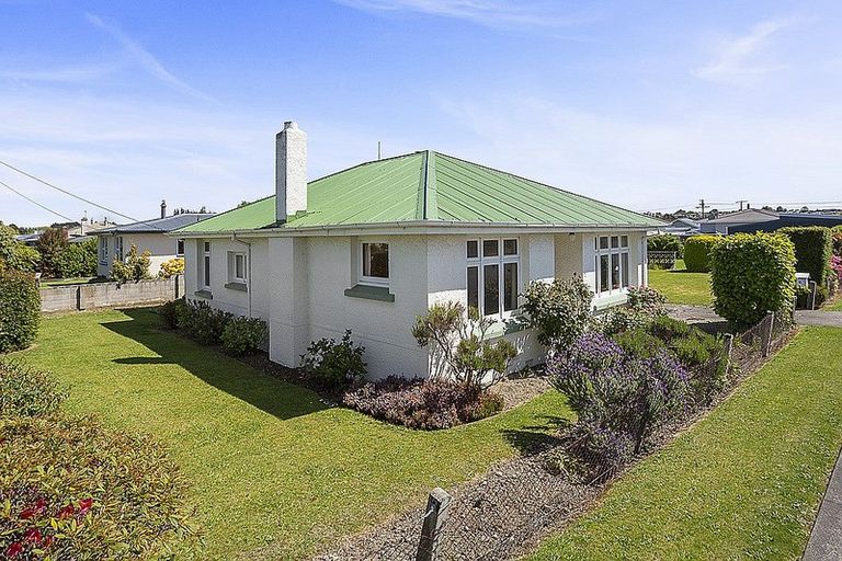 Photo of property in 1 Edwin Street, Gore, 9710