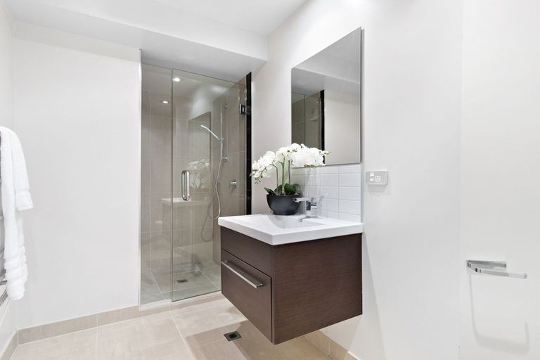 Photo of property in 2/11 Gum Lane, Queenstown, 9300