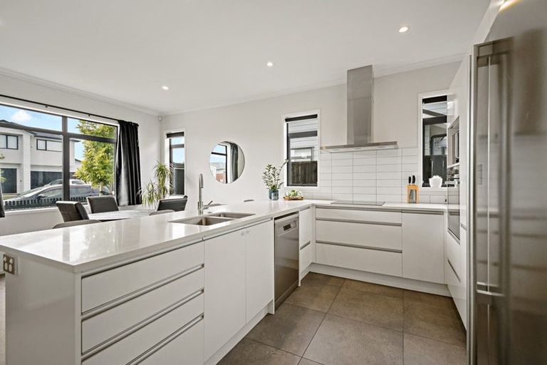 Photo of property in 22 Piripono Crescent, Pukekohe, 2120