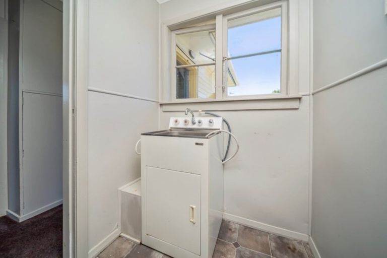 Photo of property in 130 Miranda Street, Stratford, 4332