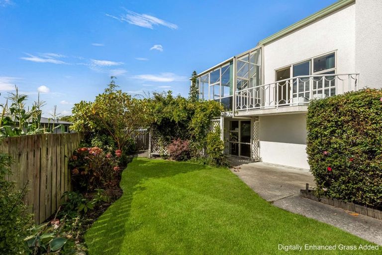 Photo of property in 43 Aotea Crescent, Gore, 9710