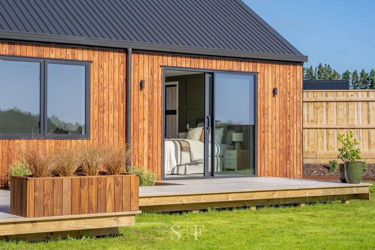 Photo of property in 40 Anderson Park Drive, Waikanae, 5036