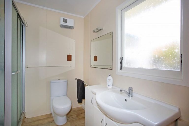 Photo of property in 235 Queen Street, Pukekohe, 2120