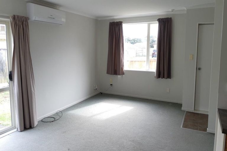 Photo of property in 8 Marblewood Grove, Pukekohe, 2120