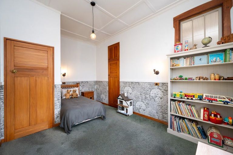 Photo of property in 210 Davis Street, Saint Leonards, Hastings, 4120