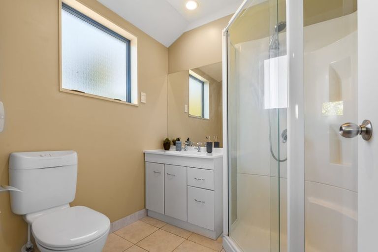 Photo of property in 12 Lionel Place, Mapua, 7005