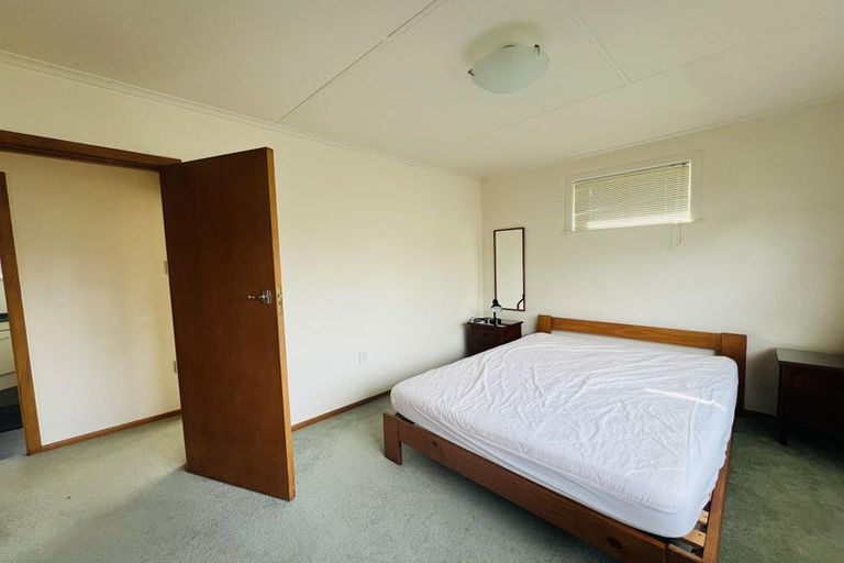 Photo of property in 6 Lewis Place, Highbury, Palmerston North, 4412
