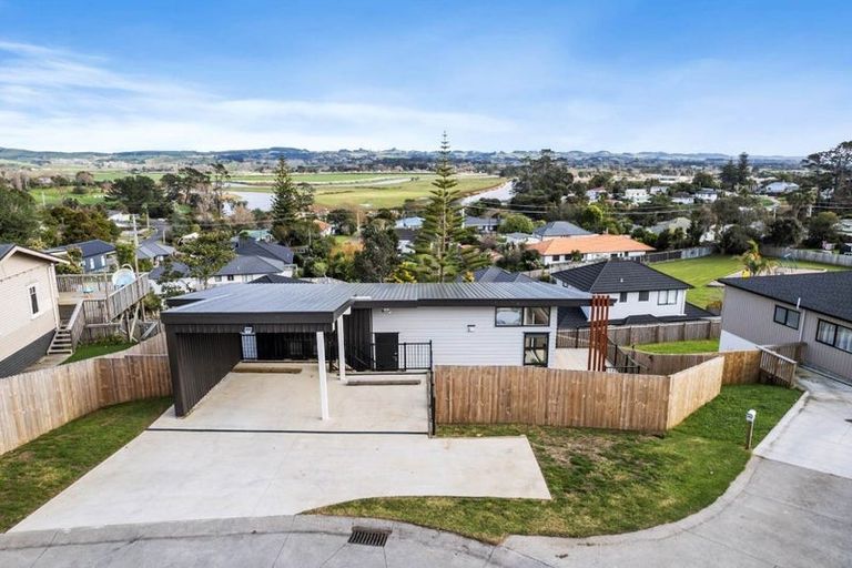 Photo of property in 33a St James Avenue, Helensville, 0800