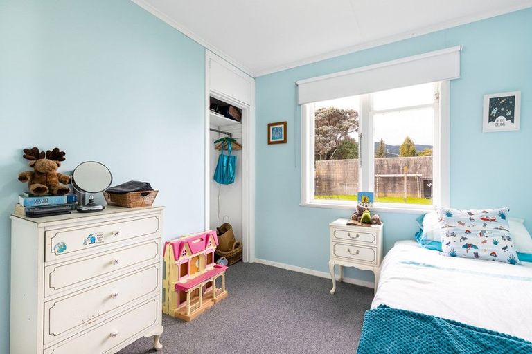 Photo of property in 4 Arawhata Road, Paraparaumu, 5032