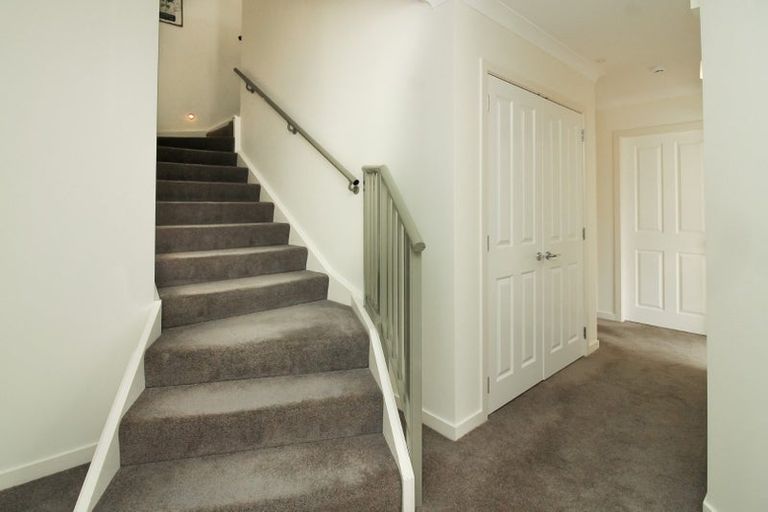 Photo of property in 22 Sandybrow, Churton Park, Wellington, 6037