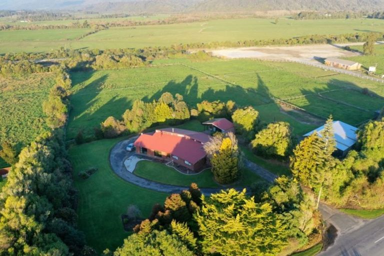 Photo of property in 109 Nine Mile Road, Westport, 7892