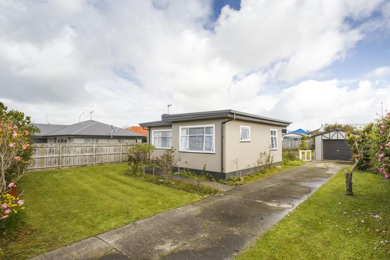 Photo of property in 5 Kipling Street, Roslyn, Palmerston North, 4414