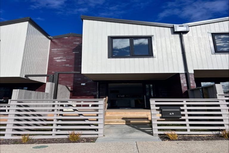 Photo of property in 49 Te Puketoka Lane, Mangere, 2022