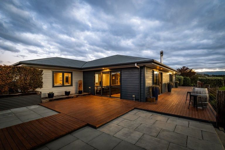 Photo of property in 662 Aorangi Road, Maraekakaho, Hastings, 4171