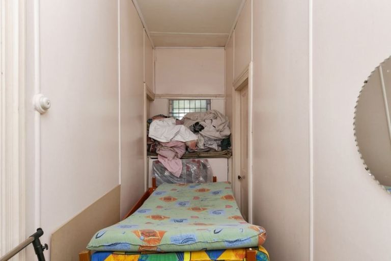 Photo of property in 455 Karaka Bay Road, Karaka Bays, Wellington, 6022