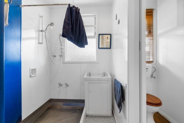 Photo of property in 120 Kiwi Road, Whangamata, 3620