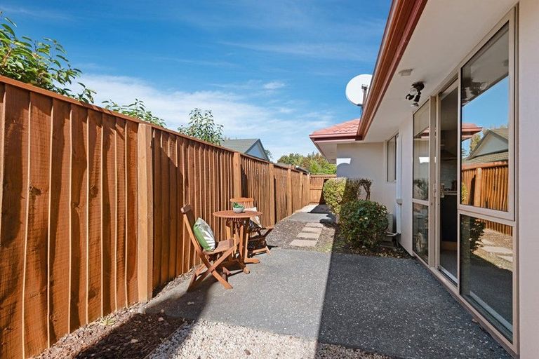 Photo of property in 11 Mica Place, Northwood, Christchurch, 8051