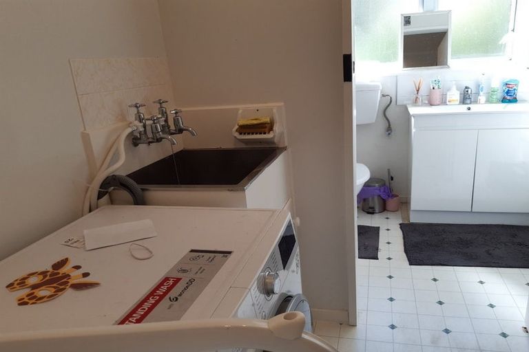 Photo of property in 118 Middleton Road, Churton Park, Wellington, 6037