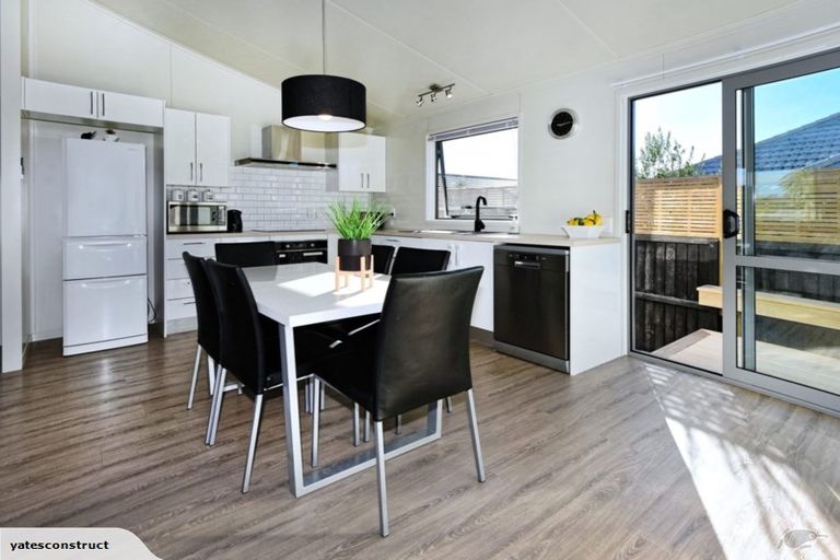 Photo of property in 3a Kingsbridge Drive, Burwood, Christchurch, 8083