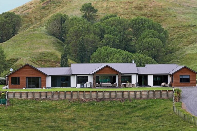 Photo of property in 89 Matarua Rise, Waimarama, Havelock North, 4294