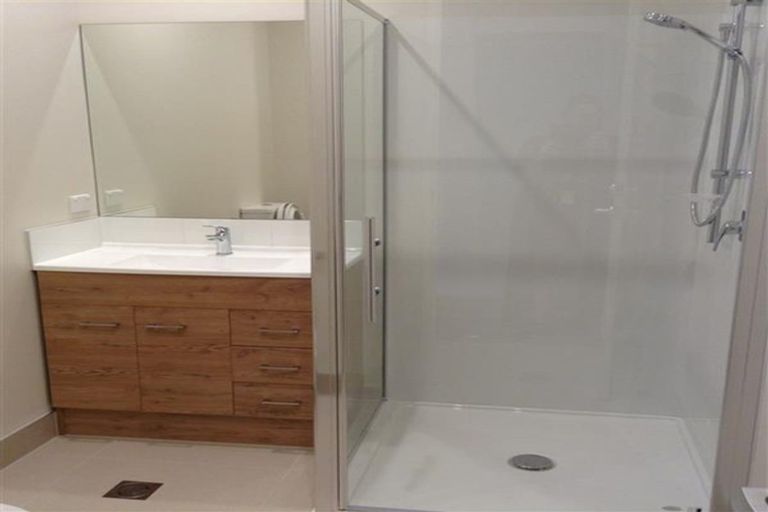 Photo of property in 56 Rangihina Road, Hobsonville, Auckland, 0616