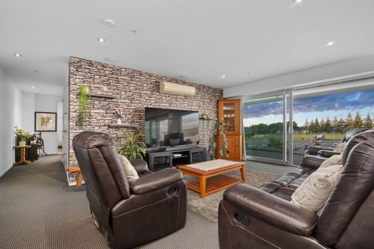 Photo of property in 5/50b Cross Road, Tauranga, 3110