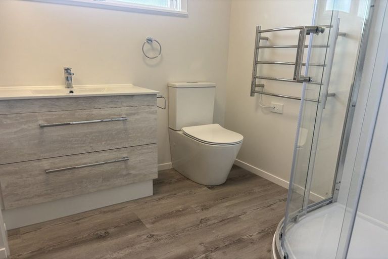Photo of property in 2/58 Rimu Street, New Lynn, Auckland, 0600