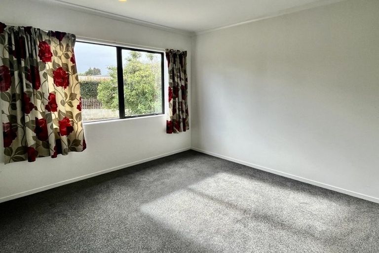 Photo of property in 56 Christmas Road, Manurewa, Auckland, 2102