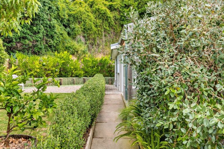 Photo of property in 10a Tokomaru Drive, Havelock North, 4130