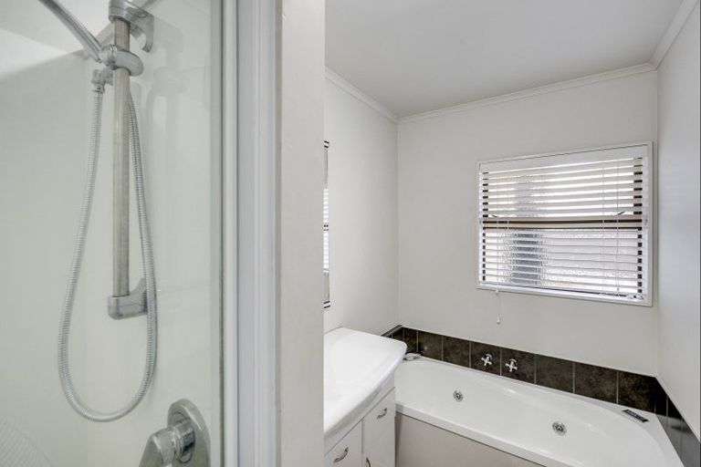 Photo of property in 8 Mission Road, Greenmeadows, Napier, 4112