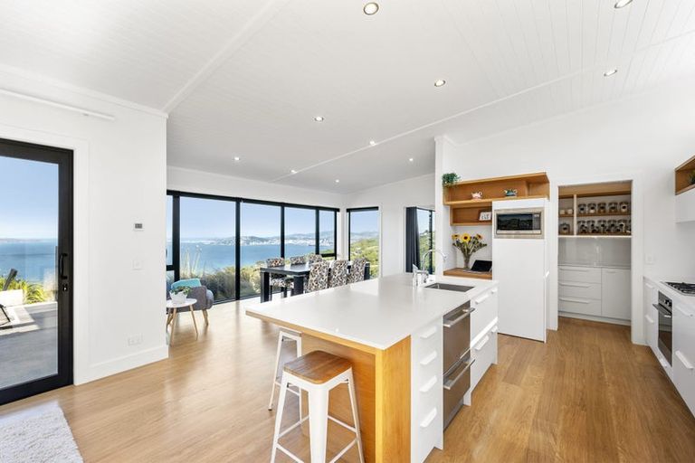 Photo of property in 17 Promontory Crescent, Newlands, Wellington, 6037