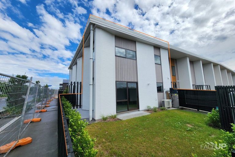 Photo of property in 86 Glidepath Road, Hobsonville, Auckland, 0616