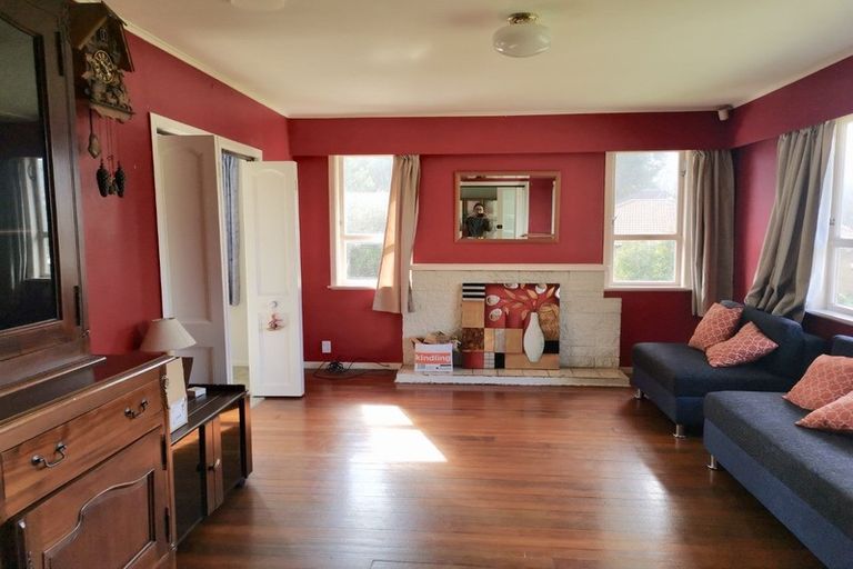 Photo of property in 256 Pakuranga Road, Pakuranga Heights, Auckland, 2010