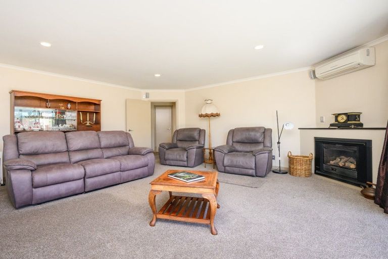 Photo of property in 48 Clearview Drive, Milson, Palmerston North, 4414