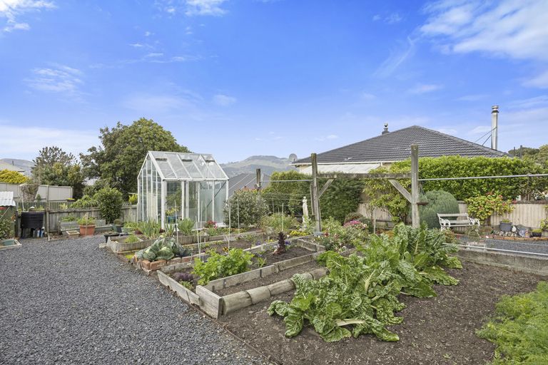 Photo of property in 27 Harrington Street, Port Chalmers, 9023