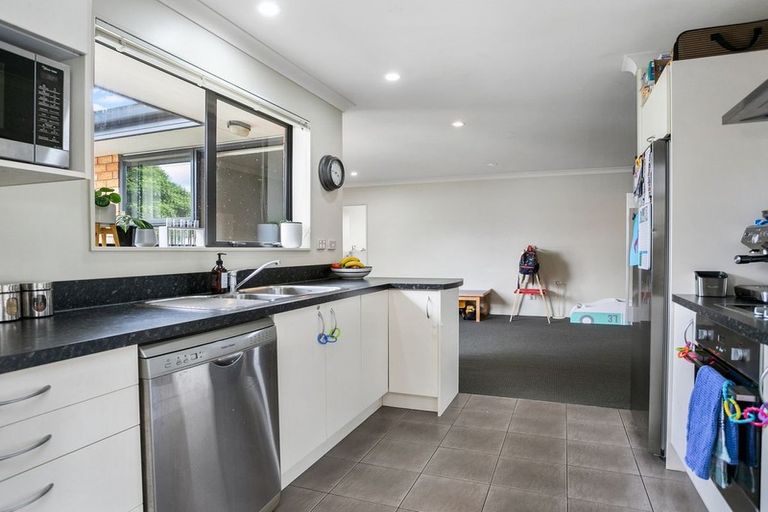 Photo of property in 15 Jasmine Place, Cambridge, 3434