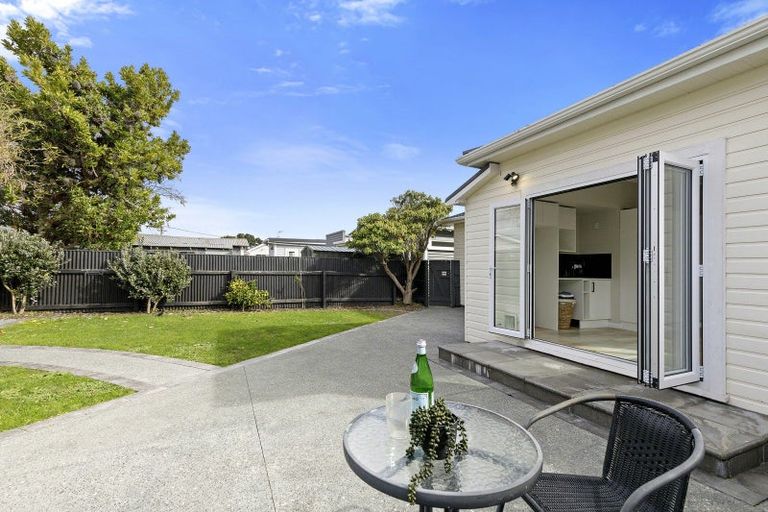 Photo of property in 10 Byron Street, Petone, Lower Hutt, 5012