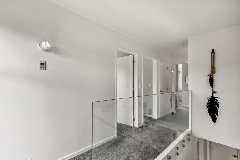 Photo of property in 35 Raumati Terrace, Khandallah, Wellington, 6035