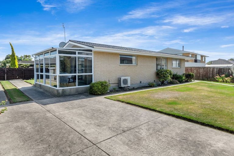 Photo of property in 2/92a Saint Martins Road, Saint Martins, Christchurch, 8022