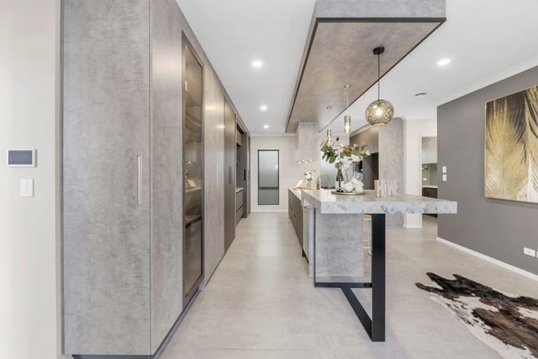 Photo of property in 26 Hikuawa Road, Flat Bush, Auckland, 2019