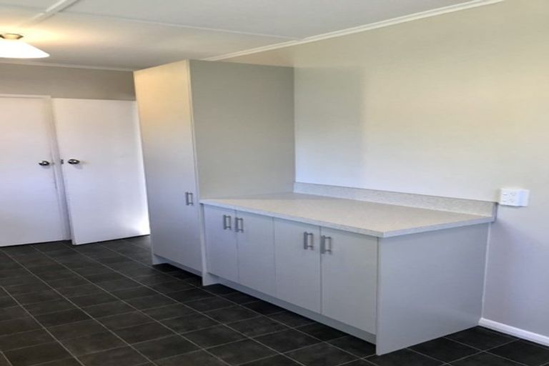 Photo of property in 92 Kowhai Street, Naenae, Lower Hutt, 5011