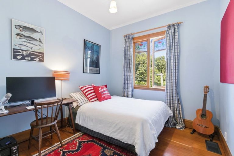 Photo of property in 35 Homewood Avenue, Karori, Wellington, 6012