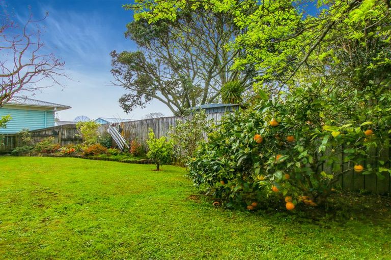 Photo of property in 805 Te Atatu Road, Te Atatu Peninsula, Auckland, 0610