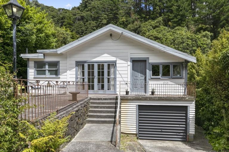 Photo of property in 49 Rona Street, Eastbourne, Lower Hutt, 5013