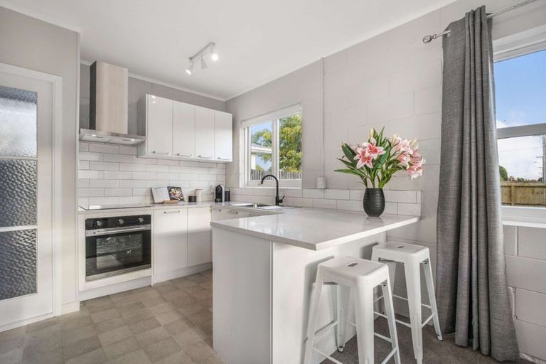 Photo of property in 1/108 Gloucester Road, Manurewa, Auckland, 2102