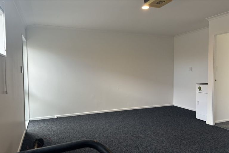 Photo of property in 1/20 Greta Place, Stanmore Bay, Whangaparaoa, 0932