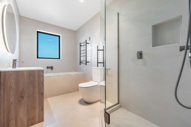 Photo of property in 8a Northboro Road, Hauraki, Auckland, 0622