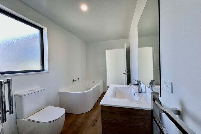 Photo of property in 8a Privet Way, Rolleston, 7614